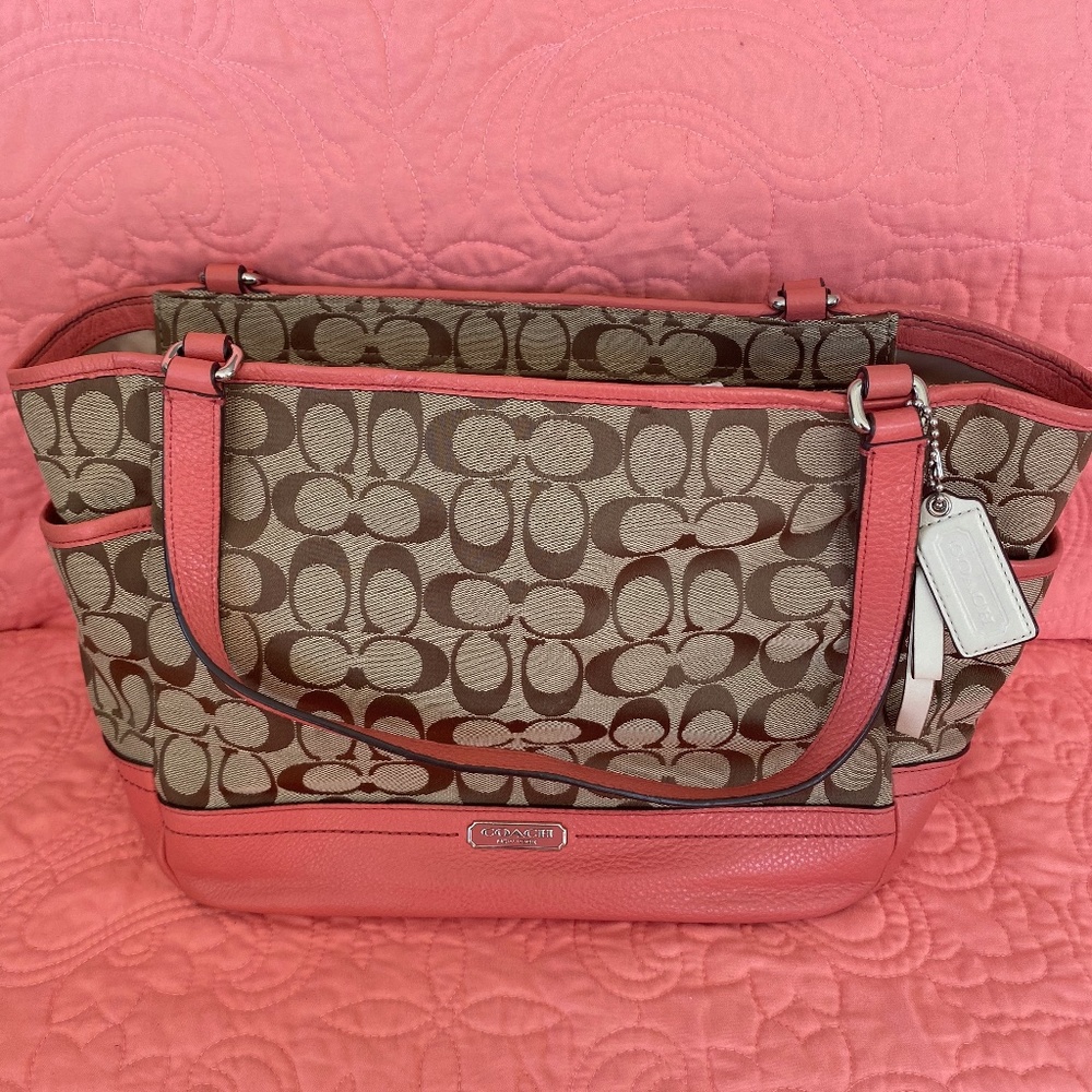 Coach Signature Carry Tote Shoulder Bag Tan/Coral